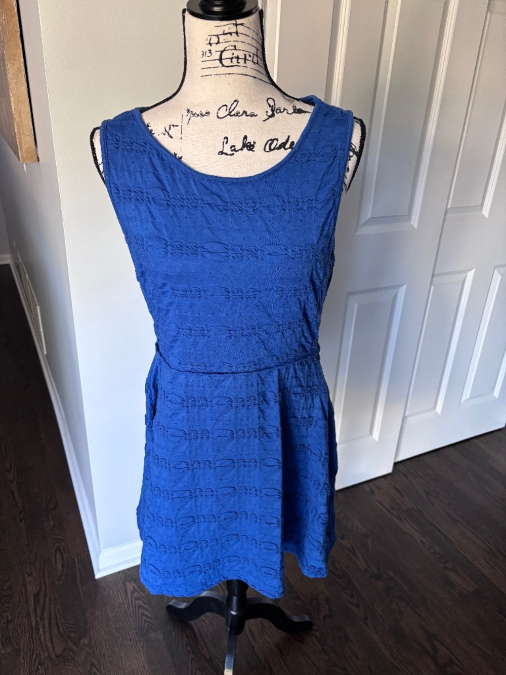 Max Studio sleeveless knit dress